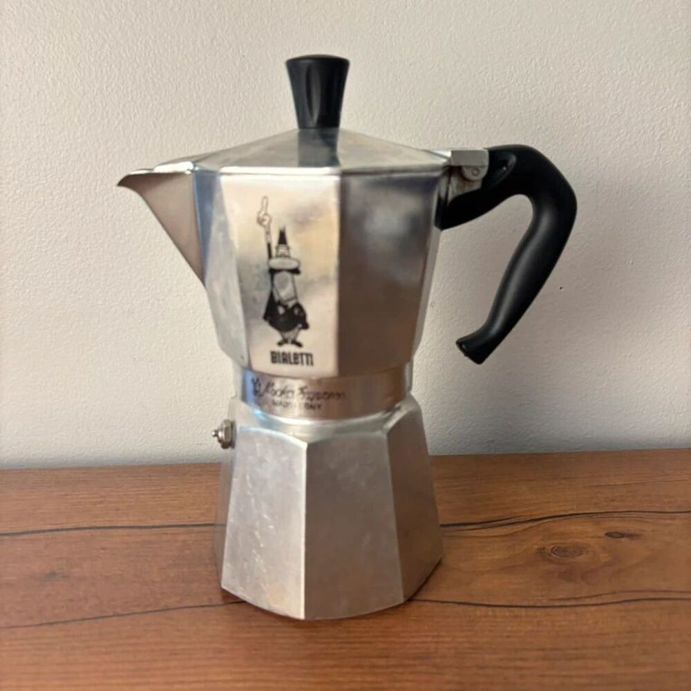 Bialetti Moka Express 6-Cup Espresso Maker Stovetop Coffee Pot Made in Italy